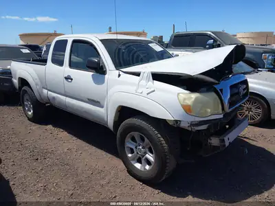 2006 Toyota Tacoma Prerunner V6, Передняя часть