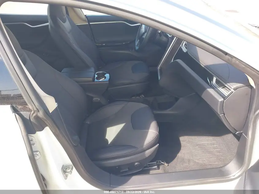 2013 Tesla Model S 5YJSA1AC7DFP11187 — фото 5