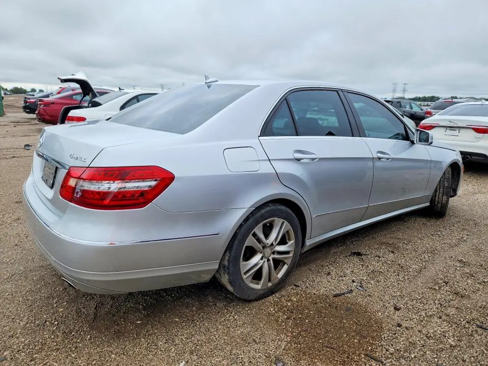 2010 Mercedes-Benz E-Class 350 4MATIC WDDHF8HB4AA246427 — фото 3