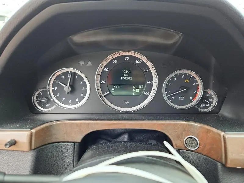 2010 Mercedes-Benz E-Class 350 4MATIC WDDHF8HB4AA246427 — фото 9