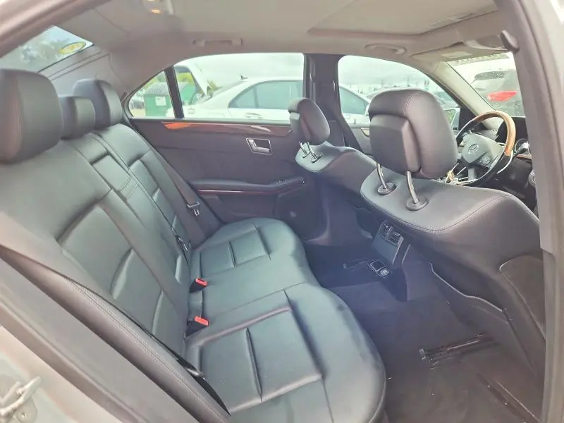 2010 Mercedes-Benz E-Class 350 4MATIC WDDHF8HB4AA246427 — фото 10