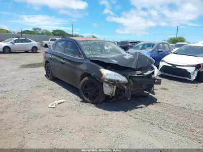 2015 Nissan Sentra S, Передняя часть