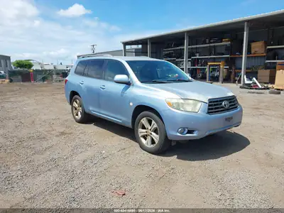 2008 Toyota Highlander Sport, Левый передний угол