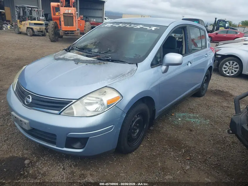 2010 Nissan Versa 1.8S 3N1BC1CP5AL368910 — фото 2