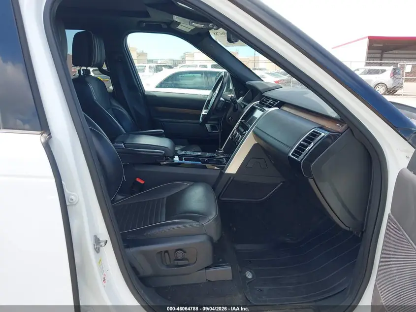 2018 Land Rover Discovery HSE Luxury SALRT2RV2JA075358 — фото 5
