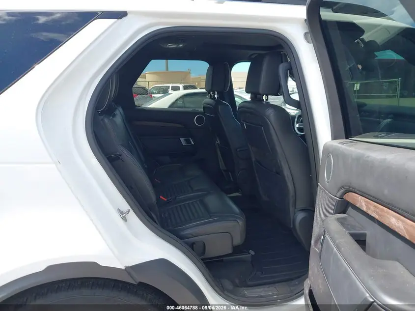 2018 Land Rover Discovery HSE Luxury SALRT2RV2JA075358 — фото 8