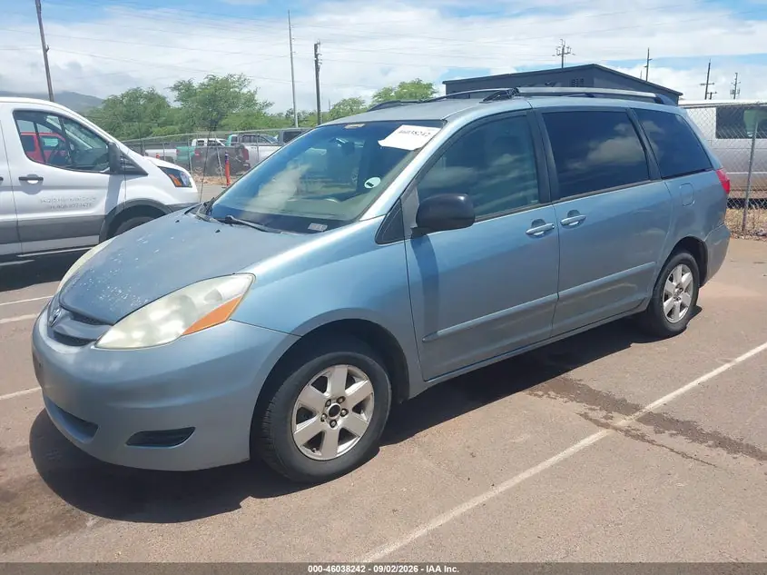 2008 Toyota Sienna LE 5TDZK23C98S176718 — фото 2