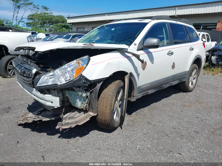 2013 Subaru Outback 2.5I Limited 4S4BRBSC4D3230660 — фото 2